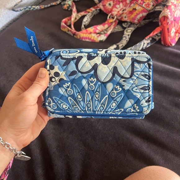 Blue Vera Bradley tri fold wallet - Picture 5 of 5